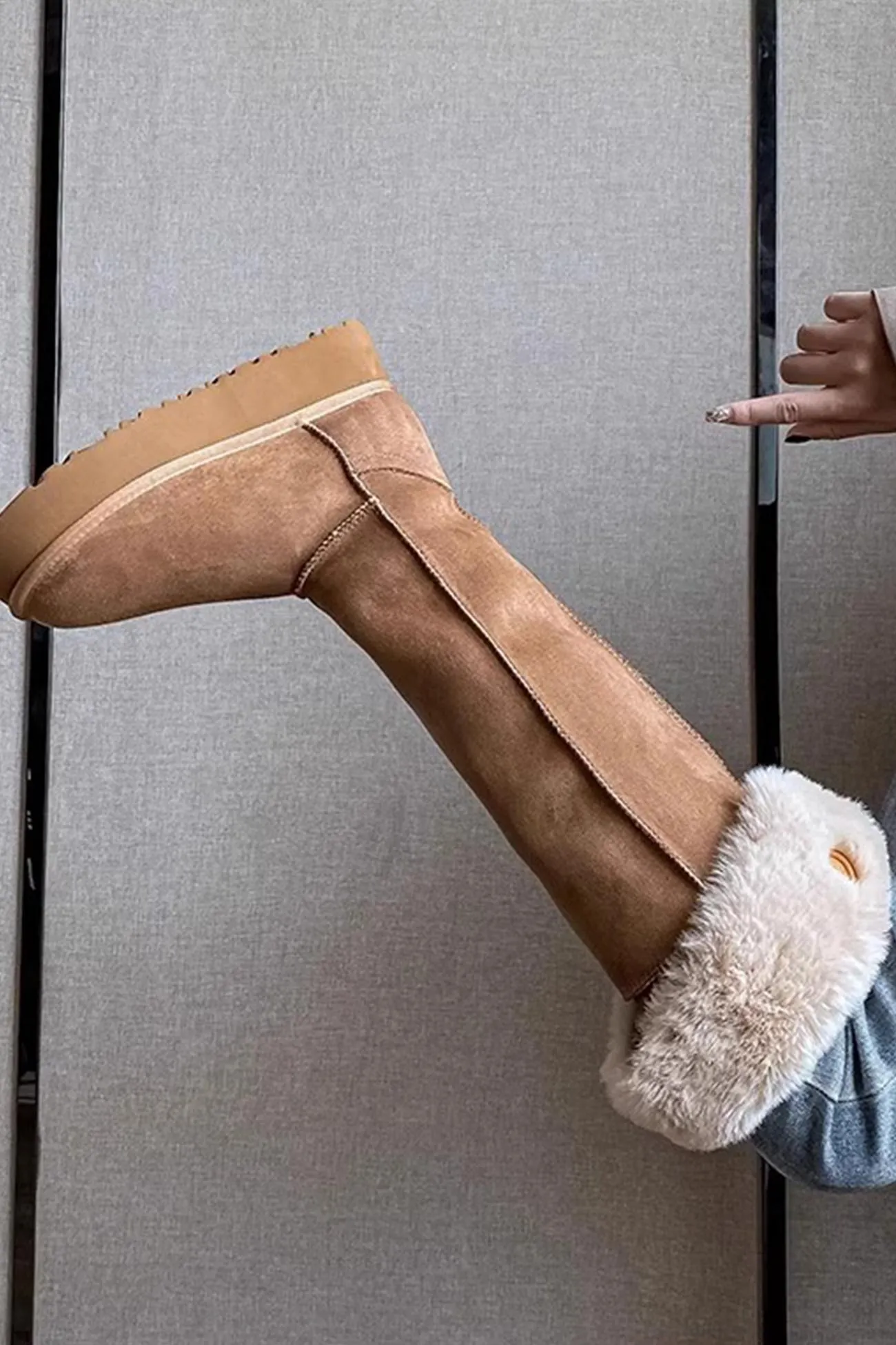 Plush Platform Knee-high Snow Boots