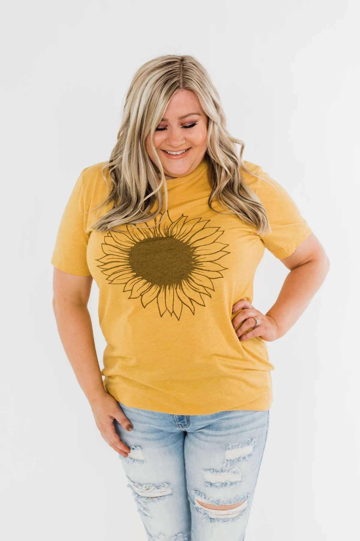 Simple Sunflower Graphic Tee- Yellow