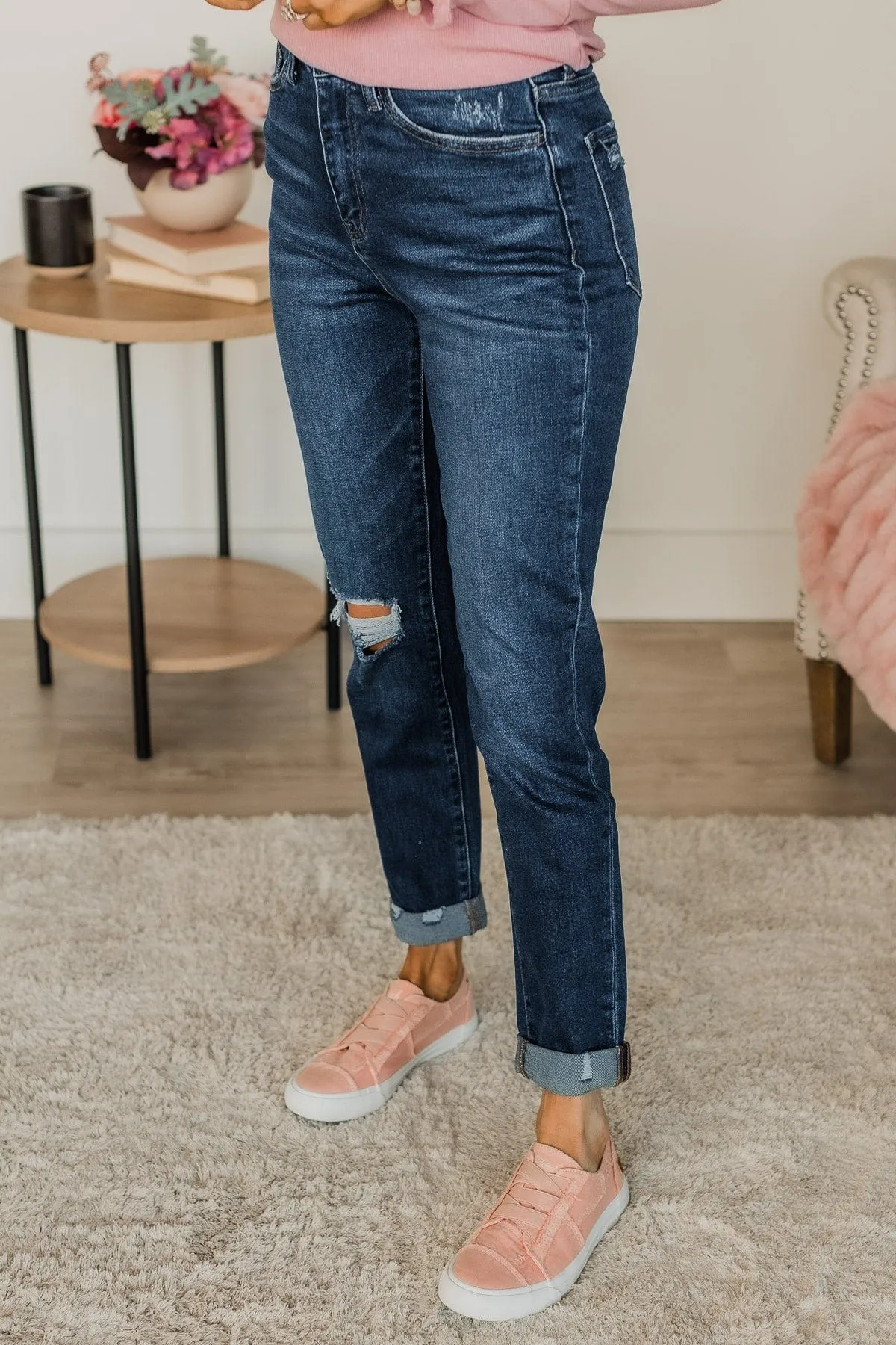 Vervet Roll Up Stretch Mom Jeans- Raelynn Wash