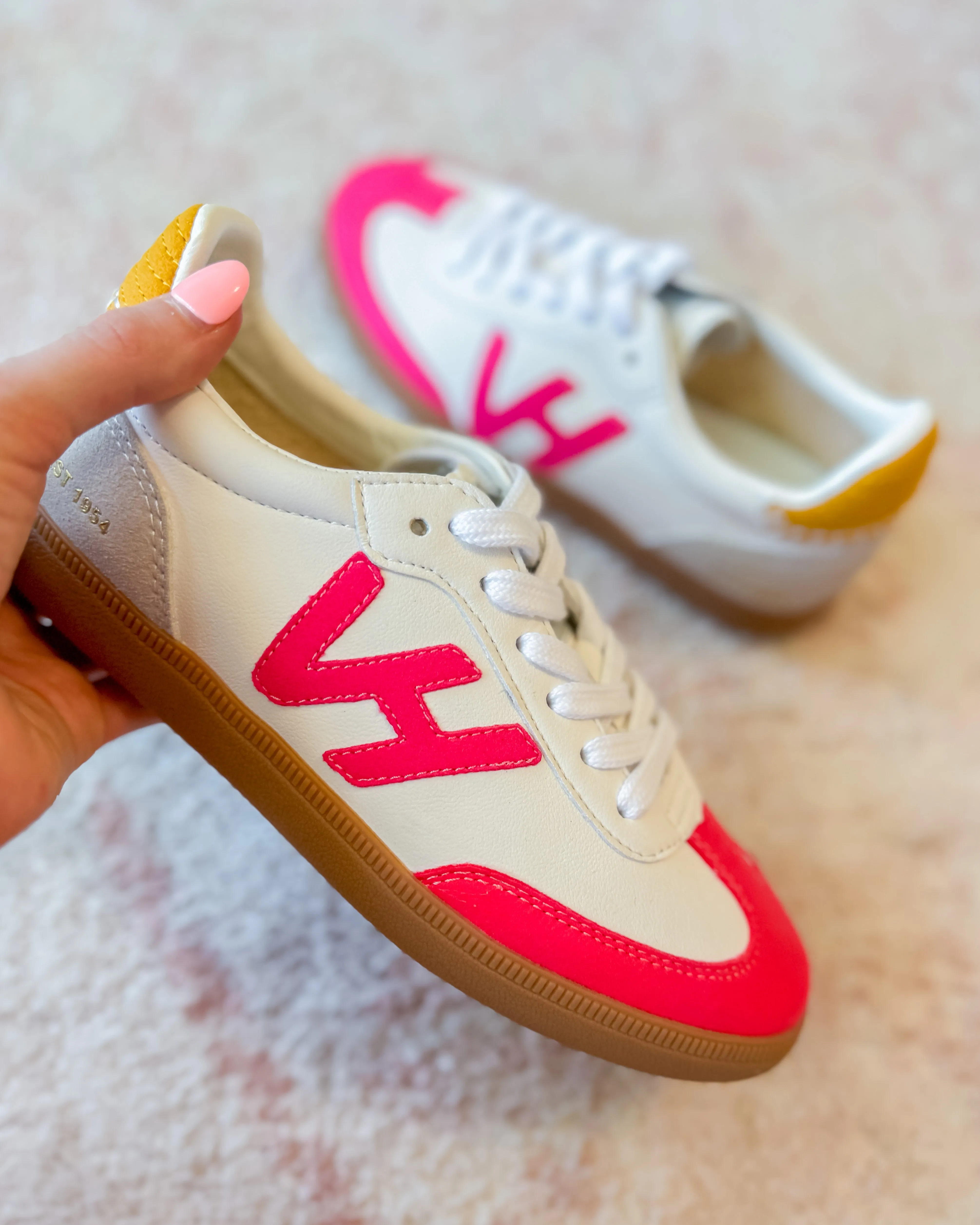 Vintage Havana Crisp 12 Sneakers